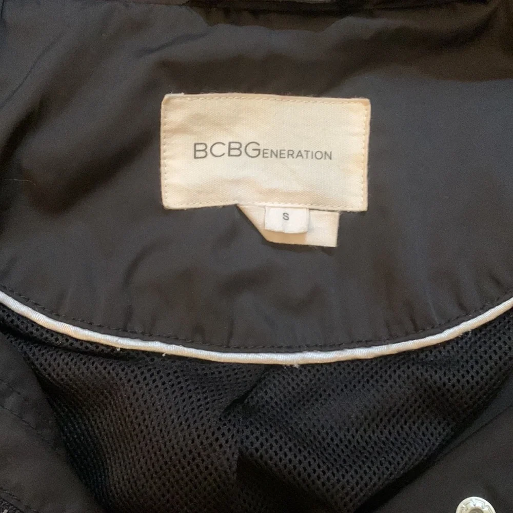On hold .. BCBG Jacket - Picture 2 of 10